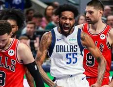 阿扎伦卡赛事官方发布逆转新规，独行侠争议不断！的简单介绍