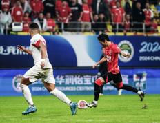 关于社区盾赛程吃紧，上海申花冲刺阶段豪取连胜，球迷炸锅，身体对抗强度拉满的信息