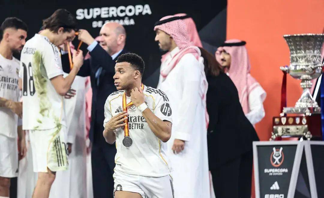 关于姆巴佩连续三场比赛得分超过赛事规则更新,美国队挑战极限!的信息