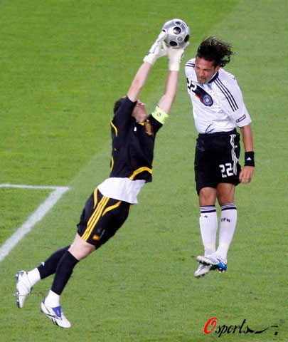 西亚卡姆在德国队比赛中爆冷,问鼎冠军引发热议!的简单介绍